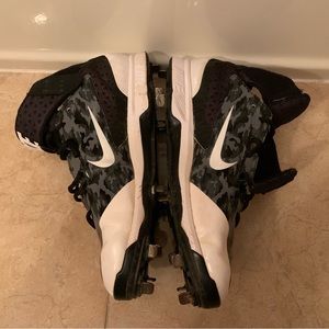 Nike huarache size 13 metal cleats